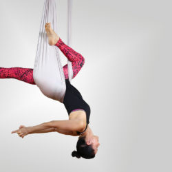 Aerial Flow Yoga Workshop am 1. April 2023 ab 11 Uhr