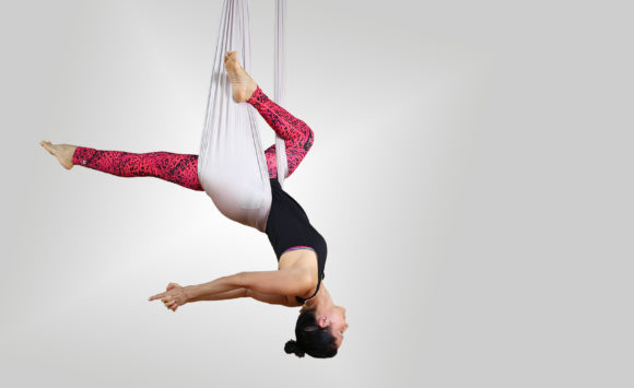 Aerial Flow Yoga Workshop am 1. Oktober, 11 – 13 Uhr Aerial Flow Yoga Workshop am 1. Oktober, 11 – 13 Uhr