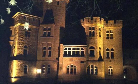 Yoga Intensiv Wochenende im Schloss Altenhausen, 13./14. November 2021 Yoga Intensiv Wochenende im Schloss Altenhausen, 13./14. November 2021